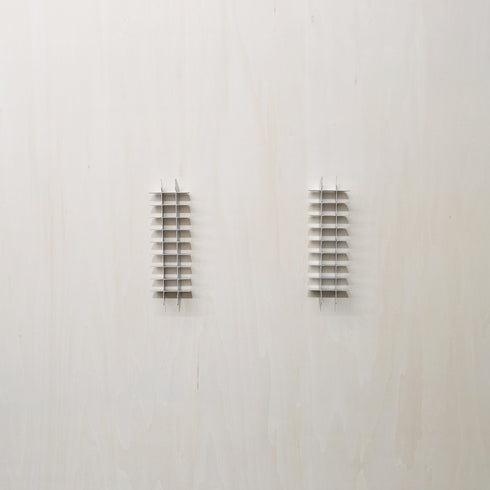 アルミの小さなシェルフ