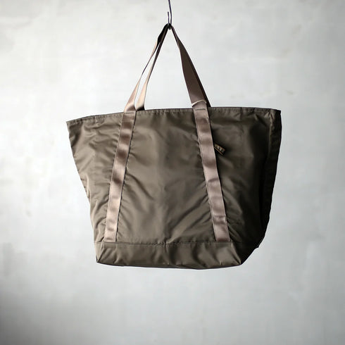 leaf travel tote _ no.3 / nylon twill