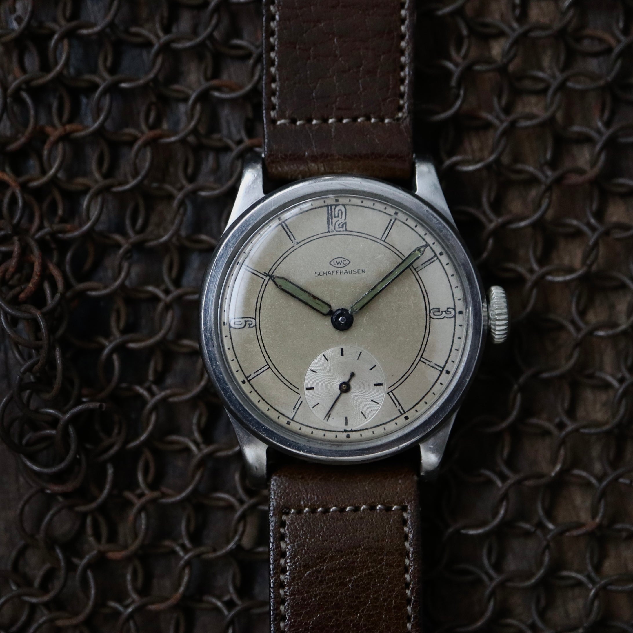 デットストック級　稼働品【IWC　K18金/750】美品　メンズ腕時計　アンティーク　自動巻き　AT 金無垢　@553 デッドストック級 稼働 良品 IWC シャウハウゼン AT&frasl;自動巻 シルバー