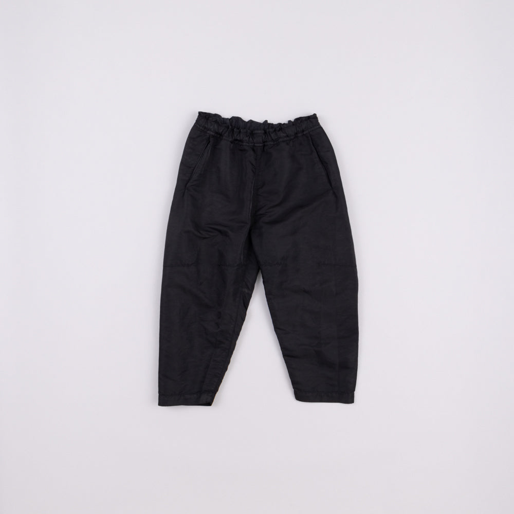 DDUD テーパードパンツ 95 Black サイズ4 DDUD テーパードパンツ 95 ブラック サイズ4